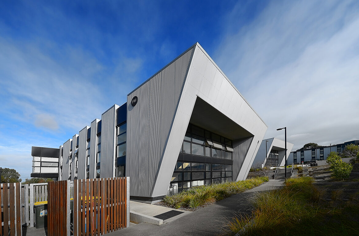 Deakin University Waurn Ponds Stage 2 and Stage 3 Recladding Kane